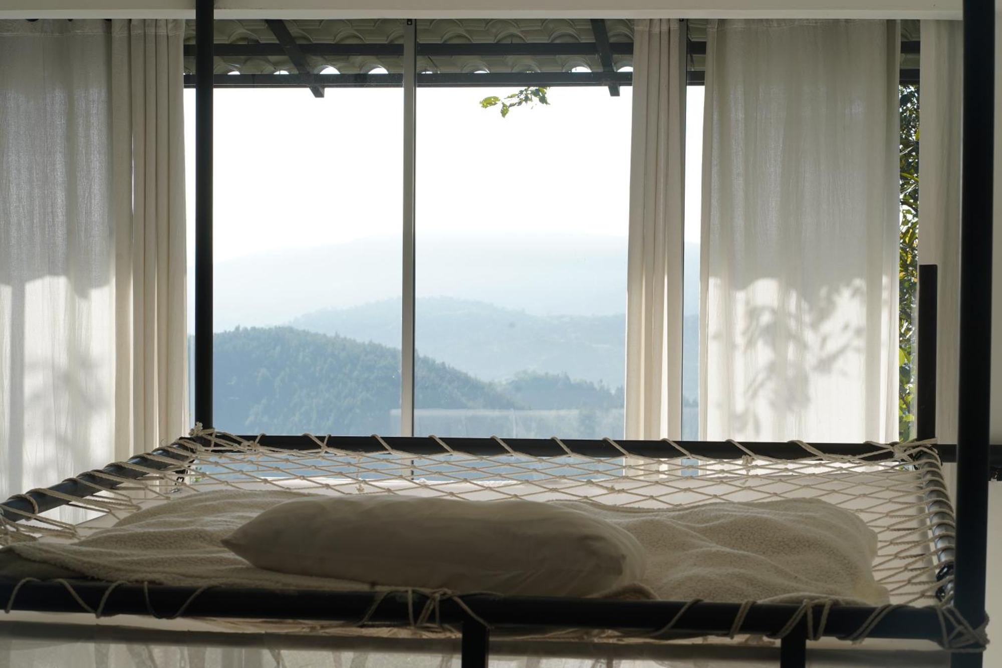 Treehouse Chalets - Luxury Getaway Within A Short Distance Of Ella 贝里胡罗亚 外观 照片