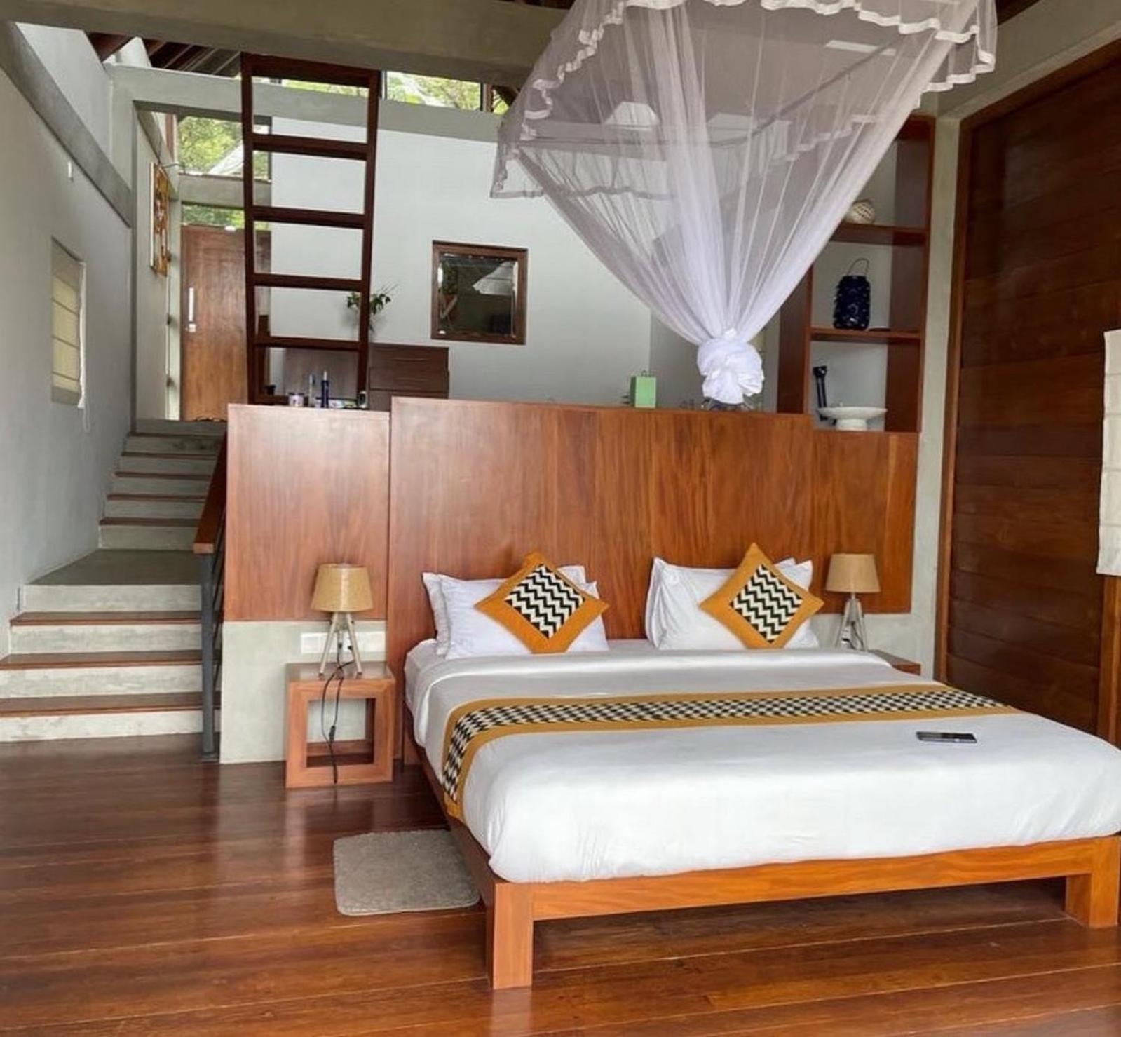 Treehouse Chalets - Luxury Getaway Within A Short Distance Of Ella 贝里胡罗亚 外观 照片