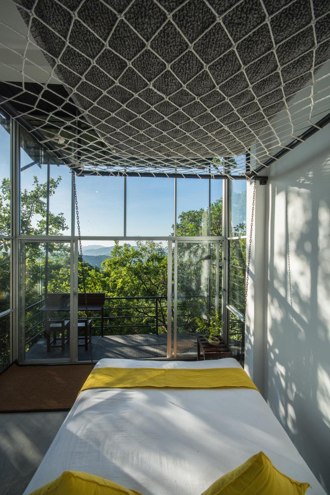 Treehouse Chalets - Luxury Getaway Within A Short Distance Of Ella 贝里胡罗亚 外观 照片