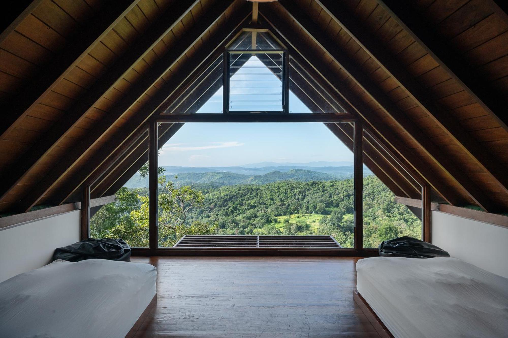 Treehouse Chalets - Luxury Getaway Within A Short Distance Of Ella 贝里胡罗亚 外观 照片