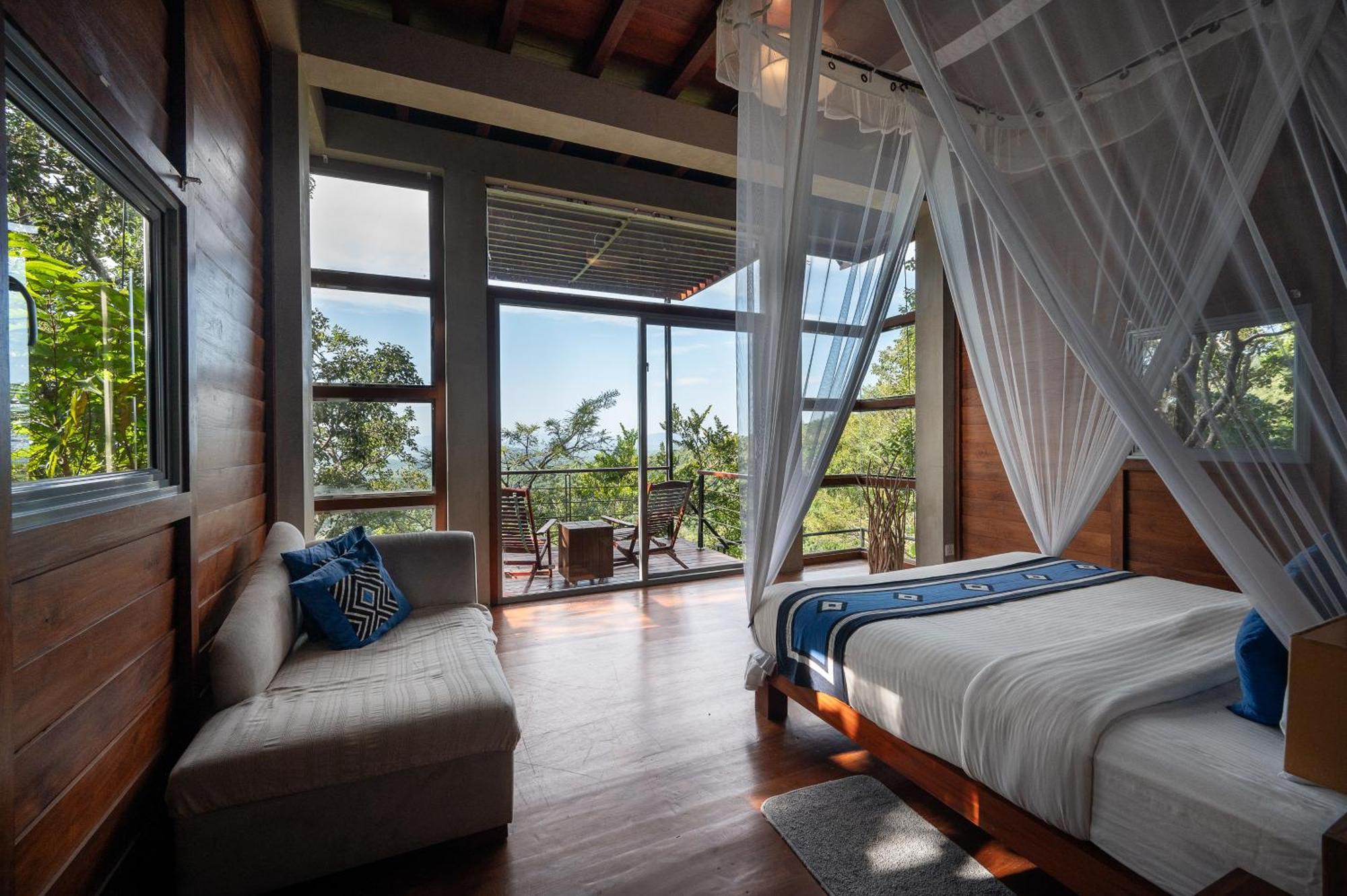 Treehouse Chalets - Luxury Getaway Within A Short Distance Of Ella 贝里胡罗亚 外观 照片
