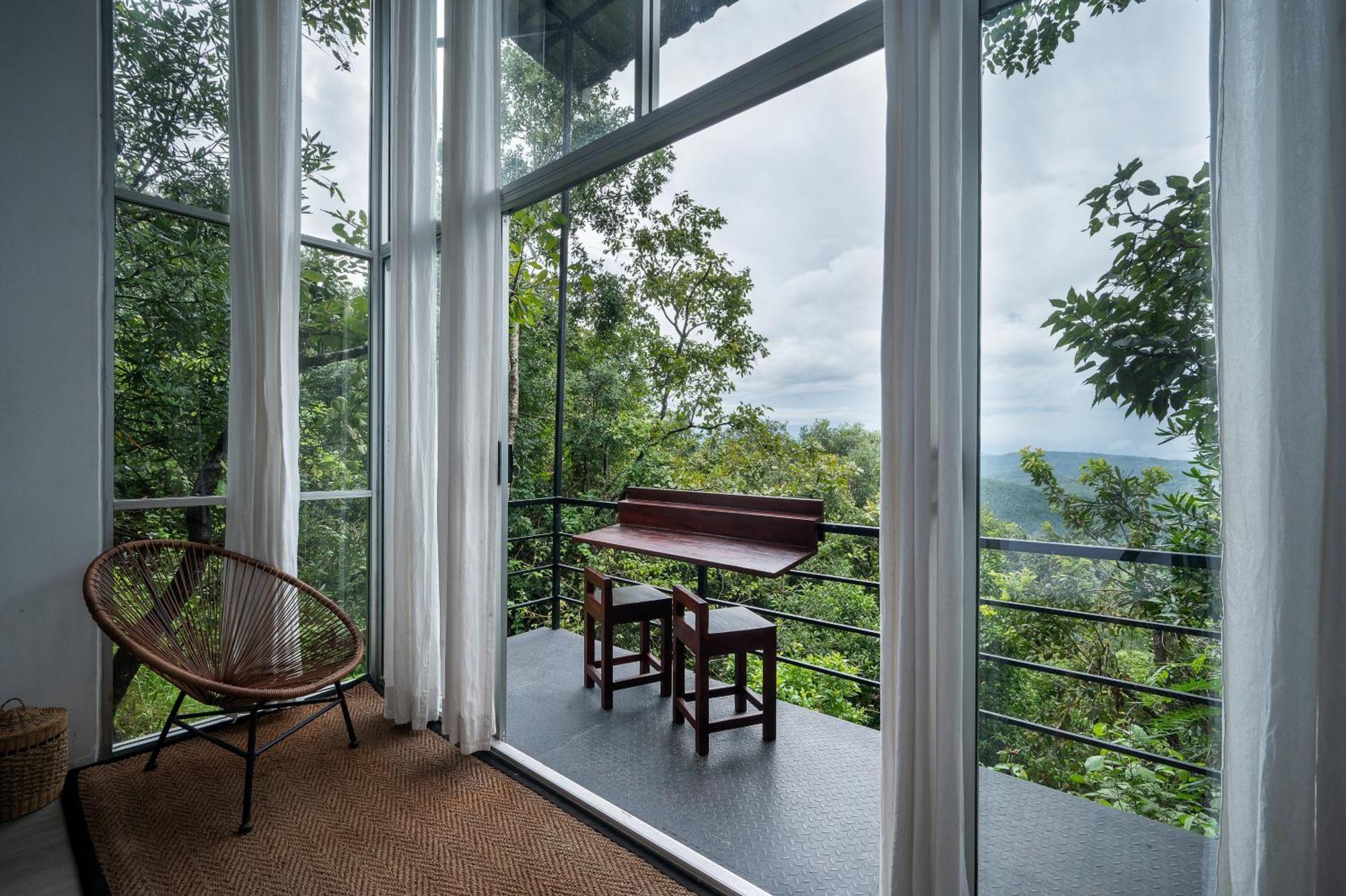 Treehouse Chalets - Luxury Getaway Within A Short Distance Of Ella 贝里胡罗亚 外观 照片
